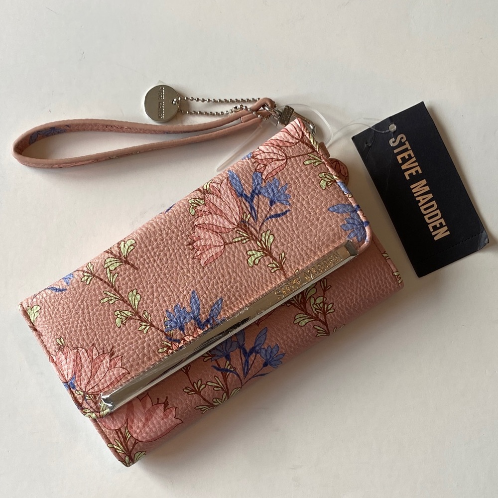 Steve Madden Pink Blue Floral Wristlet Wallet